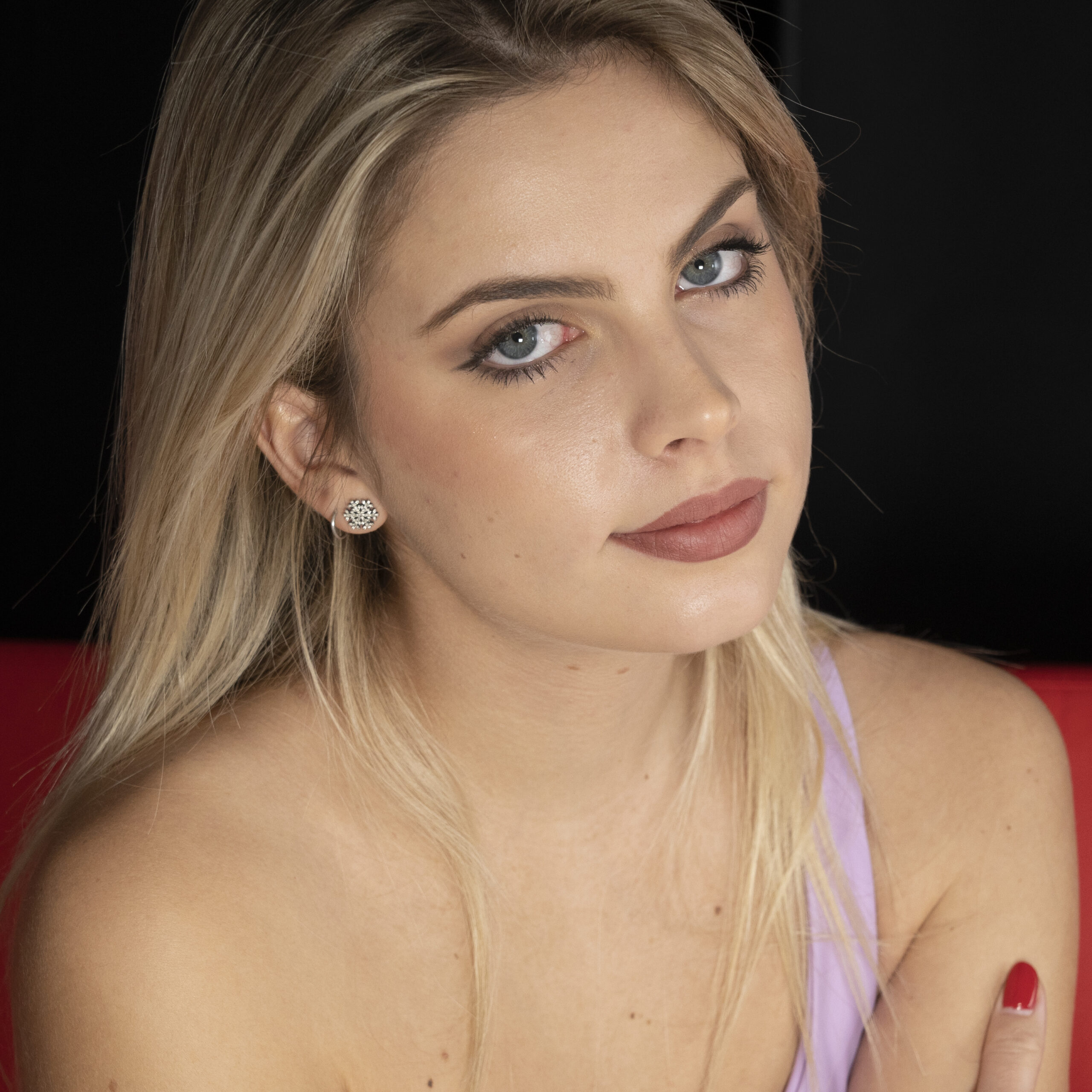 FF181 Marzia vs Adele – Unsettling domination: overwhelming masochistic pleasure